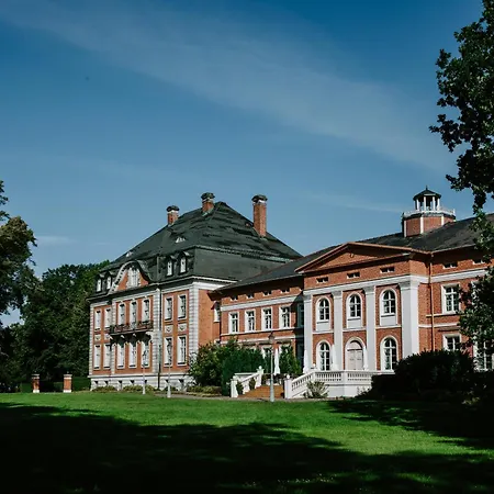 住宿加早餐酒店 Schloss Karow *