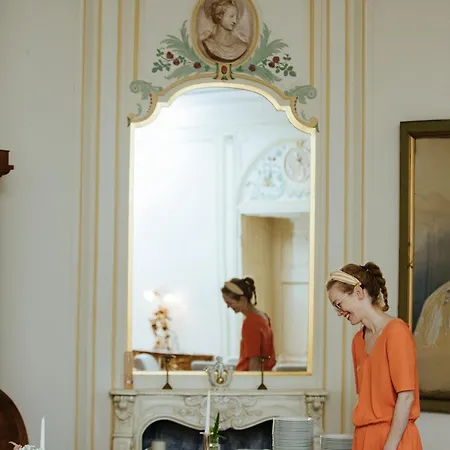 Frühstückspension Schloss Karow *